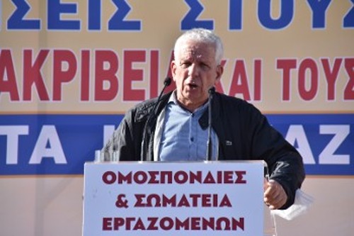 Ο Δ. Κουμπούρης, πρόεδρος της Ομοσπονδίας Συνταξιούχων ΙΚΑ