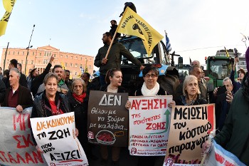 Οι γυναίκες της ΟΓΕ στο πλευρό των αγροτών