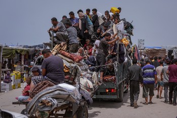 Περίπου 1 εκατομμύριο Παλαιστίνιοι αναγκάστηκαν να εκτοπιστούν ξανά και από τη Ράφα, χωρίς κανένα ασφαλές μέρος για να πάνε...