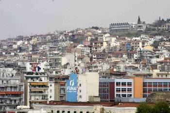 Το πράσινο της πόλης λιγοστεύει όλο και περισσότερο