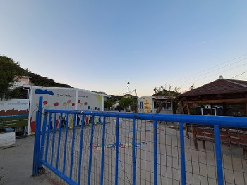 Μαθήματα σε κοντέινερ στο Δημοτικό Αγίου Κηρύκου
