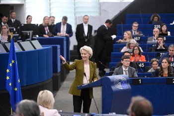 H πρόεδρος της Ευρωπαϊκής Επιτροπής επιβεβαίωσε την πορεία της πολεμικής προετοιμασίας και οικονομίας της Ευρωένωσης