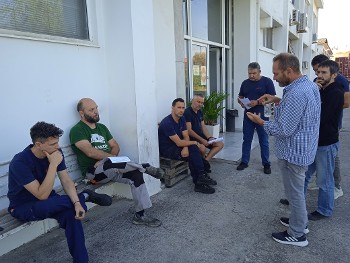 Το Εργατικό Κέντρο Εύβοιας στο εργοστάσιο «ΑΙΓΙΣ»