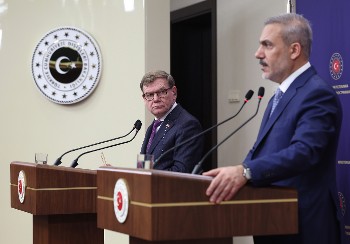 Ξεκάθαρα υπέρ της ένταξης της Τουρκίας στο SAFE τάχθηκε ο Γερμανός ΥΠΕΞ (φωτ.)