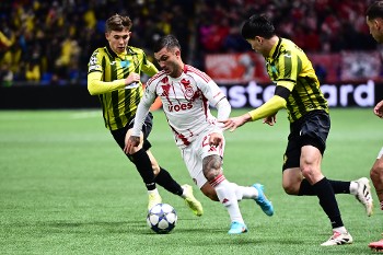 Ζωντανός στο κυνήγι της πρόκρισης έμεινε ο Ολυμπιακός μετά τη νίκη του επί της Καϊράτ