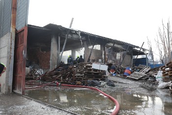 Από το εργοστάσιο δεν έμεινε τίποτε