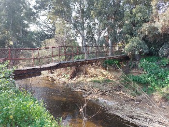 Επικίνδυνη γέφυρα στην περιοχή Απομάχων Νέας Φιλαδέλφειας