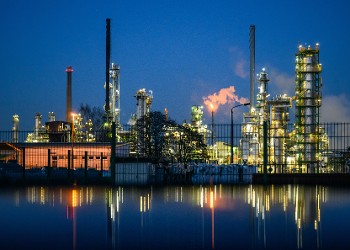 Η «κρίση των τιμών του πετρελαίου» θα μπορούσε να διαρκέσει μήνες ή και χρόνια ακόμη και αν τερματιζόταν ο πόλεμος στη Μέση Ανατολή