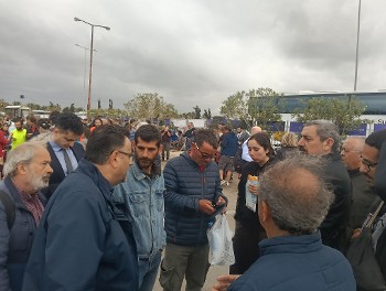 Η αντιπροσωπεία του ΚΚΕ με μέλη του στολίσκου στο Ηράκλειο