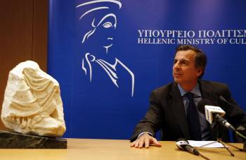 Το μαρμάρινο κομμάτι του Παρθενώνα, που «γύρισε» από το Παλέρμο