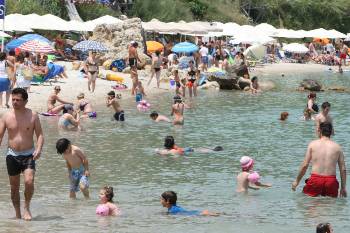 Η λύση για τον κλάδο του τουρισμού και η ορθολογική και σε αναλογία με τους άλλους κλάδους ανάπτυξή του μπορεί να εξασφαλιστούν μόνο αν ανατραπεί η αντίληψη ότι ο τουρισμός είναι «εμπόρευμα»