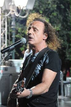 Β. Παπακωνσταντίνου