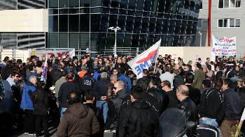 Από τη χτεσινή συγκέντρωση