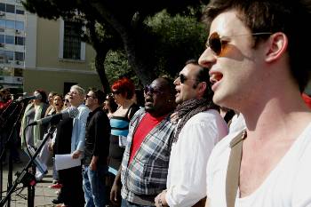 Από τη χτεσινή μουσικοθεατρική εκδήλωση υποστήριξης του Θεατρικού Μουσείου