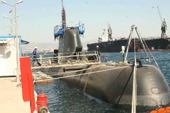 Η ουσία του σκανδάλου με τα υποβρύχια βρίσκεται στην παράδοση των ναυπηγείων και της αμυντικής βιομηχανίας στο μεγάλο κεφάλαιο