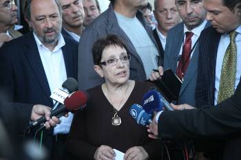 Η Αλέκα Παπαρήγα στις δηλώσεις της από τη Βουλή