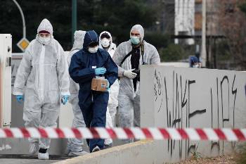 Από τις έρευνες στον τόπο της επίθεσης