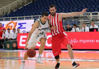 Ανατροπή δεδομένων από τον αθλητικό δικαστή υπήρξε για τον προημιτελικό Κυπέλλου των δύο «αιωνίων»