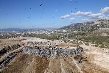 Τα σκουπίδια στο επίκεντρο των κερδοσκοπικών ορέξεων, με τις... ευλογίες της τοπικής διοίκησης