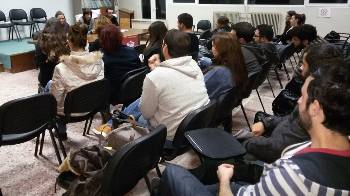 Από προεκλογική συζήτηση με νέους στη Λευκάδα