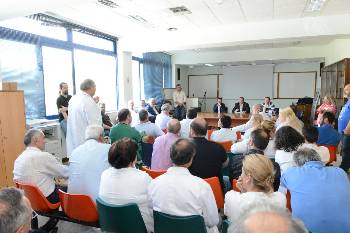 Στιγμιότυπο από τη συζήτηση στο Νοσοκομείο της Δράμας