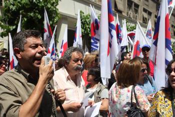 Από απεργιακή κινητοποίηση των νοσοκομειακών γιατρών της Αττικής με τη συμμετοχή των δυνάμεων του ΠΑΜΕ