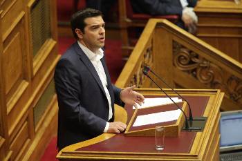 Το «κρίσιμο ζήτημα» στα παζάρια με τους δανειστές είναι η «επιστροφή στις αγορές» και η ανταγωνιστικότητα του κεφαλαίου, ξεκαθαρίζει ο Αλ. Τσίπρας