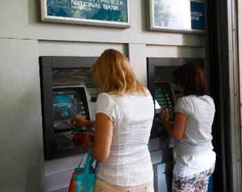 Οι 5 από τις 12 Πράξεις Νομοθετικού Περιεχομένου που επικυρώθηκαν αφορούσαν τις κυβερνητικές αποφάσεις για τους «κεφαλαιακούς ελέγχους»