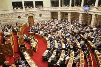 Οπως οι προηγούμενες, έτσι και η σημερινή κυβέρνηση δεν προτίθεται να συζητήσει και να υιοθετήσει τις προτάσεις που έχει καταθέσει από το 2010 το ΚΚΕ με πρόταση νόμου