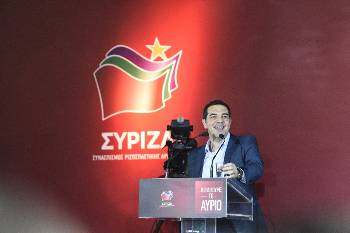 Με μπόλικο θράσος, μιλώντας στη Λάρισα, ο Αλ. Τσίπρας έκανε λόγο για «πρώτα θετικά αποτελέσματα για τον αγροτικό κόσμο» που έφερε η διακυβέρνηση του ΣΥΡΙΖΑ!