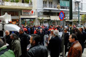Από τη συγκέντρωση στο υπουργείο Υγείας