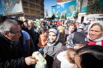 Αστείρευτη είναι η αλληλεγγύη εργατικών σωματείων και άλλων φορέων σε πρόσφυγες και μετανάστες