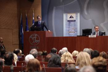 Ειδική αναφορά στο ρόλο «άξιων ανθρώπων από το προοδευτικό Κέντρο και την ευρύτερη Κεντροαριστερά» έκανε χτες ο Κυρ. Μητσοτάκης...