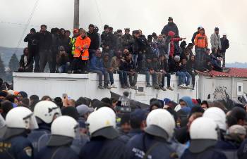 Από διαμαρτυρία προσφύγων και μεταναστών στα σύνορα