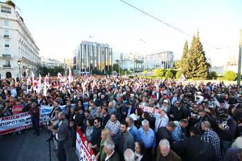 Άποψη της συγκέντρωσης στο Σύνταγμα προς τη Β. Σοφίας...