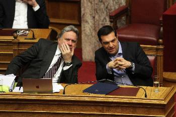 Την απάτη ότι ο λαός έχει να περιμένει... μέρισμα από την όποια καπιταλιστική ανάκαμψη προσπαθεί να συντηρήσει η κυβέρνηση