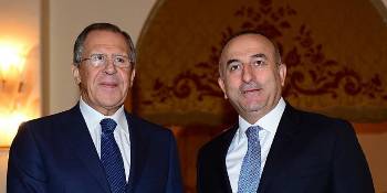 Μεγάλο ενδιαφέρον είχαν οι δηλώσεις μετά την προχτεσινή συνάντηση Λαβρόφ - Τσαβούσογλου (φωτ.)
