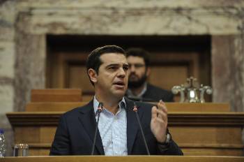 Η κυβέρνηση συνεχίζει να εκβιάζει το λαό ότι αν δε δεχτεί τα δικά της αντιλαϊκά μέτρα θα έρθουν τα ακόμα χειρότερα...
