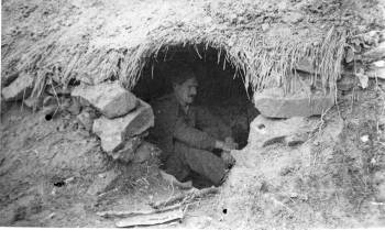 Μαχητής του ΔΣΕ σε αμπρί