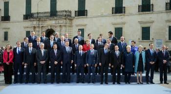 Η επιχείρηση διατήρησης ισορροπιών ανάμεσα στα αντιτιθέμενα συμφέροντα, όπως αποτυπώνεται στη συζήτηση που άνοιξε στη Μάλτα για «ΕΕ πολλών ταχυτήτων», μπορεί να έχει μόνο προσωρινό χαρακτήρα