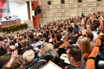 Από την ψηφοφορία στην έναρξη των εργασιών
