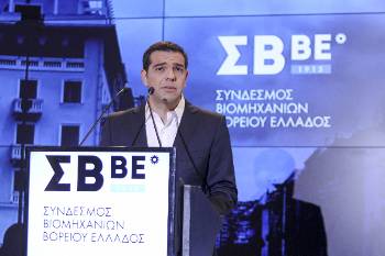 Την ίδια στιγμή που η κυβέρνηση δεσμεύεται να εντείνει την αντιλαϊκή πολιτική ενίσχυσης του κεφαλαίου, επιχειρεί να καλλιεργεί και το «φιλεργατικό» της προφίλ