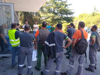 Στο εργοστάσιο της «Μύθος» στη Θεσσαλονίκη