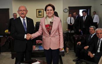 Ο πρόεδρος του CHP με την ομόλογό του του «Καλού Κόμματος»