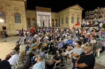 Στο Καρλόβασι Σάμου