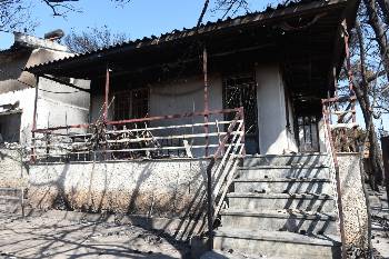 Τη μέρα της πυρκαγιάς, το ΚΥ κλήθηκε να σηκώσει βάρος δυσανάλογο με αυτό που μπορούσε