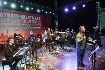 Ο Χρ. Ζαραλίκος στη σκηνή