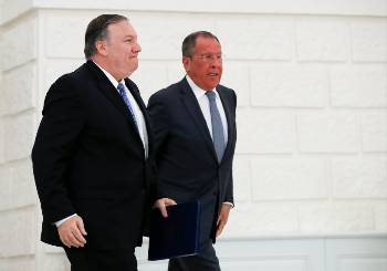 Οι ΥΠΕΞ ΗΠΑ και Ρωσίας, Πομπέο - Λαβρόφ, σε παλιότερη συνάντηση