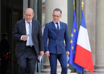Λε Ντριάν και Μάας μετά τη συνεδρίαση του υπουργικού συμβουλίου