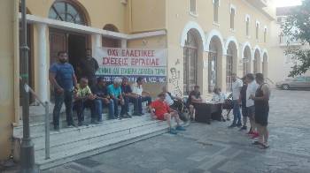 Από τις κινητοποιήσεις ενάντια στις απολύσεις των συμβασιούχων της ΔΕΥΑ Καλαμάτας